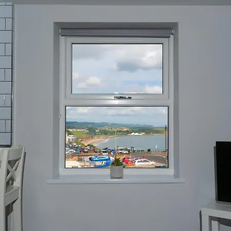 Sea View House 公寓 *