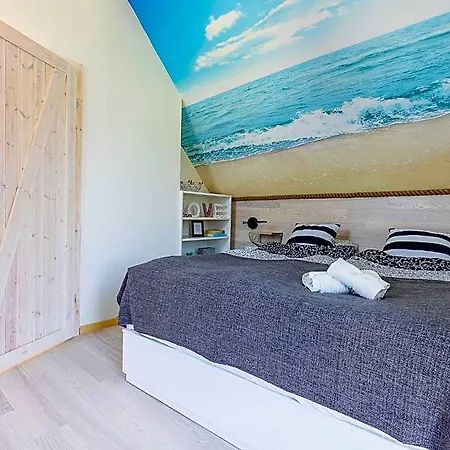 Sea View House *